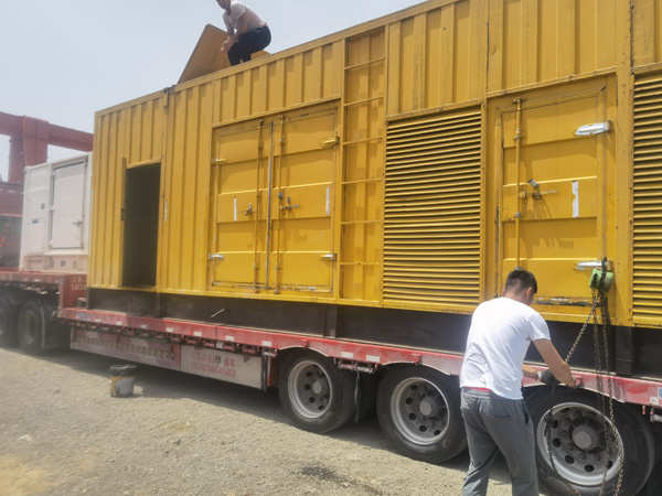 友谊除了负载情况和发动机维护，还有哪些因素会影响 200kw 柴油发电机的油耗？
